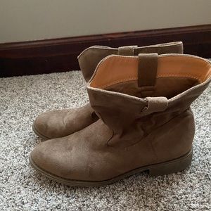 Charlotte Russe size 9